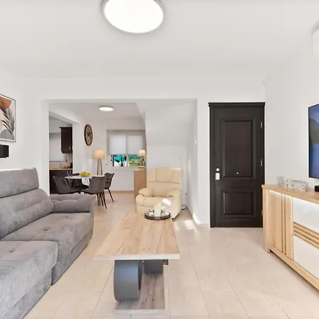 Kasandra Luxury 2 Bedroom Townhouse Apartment Paphos