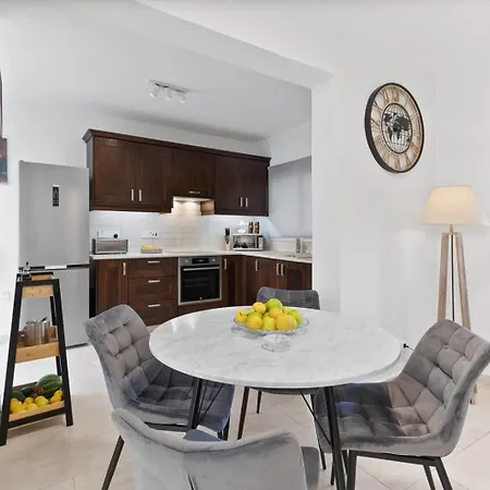 Apartment Kasandra Luxury 2 Bedroom Townhouse