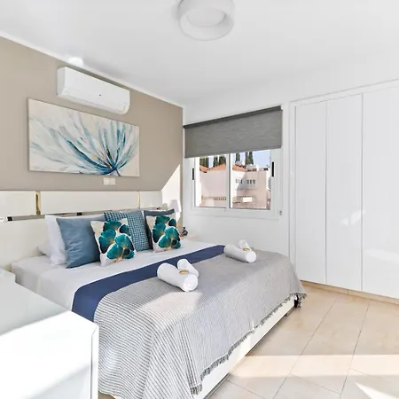 Apartment Kasandra Luxury 2 Bedroom Townhouse